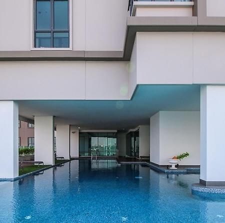 Wooden Suites Bangkok Exterior foto