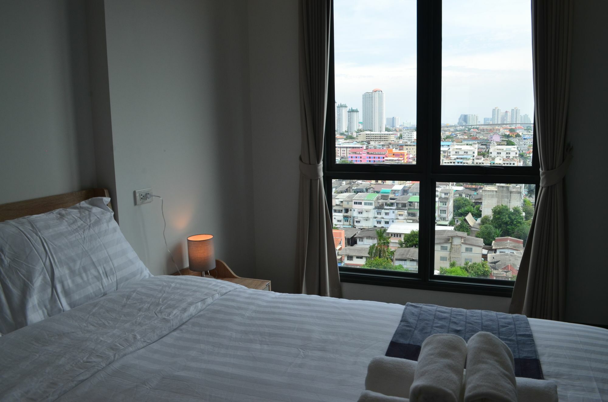 Wooden Suites Bangkok Exterior foto