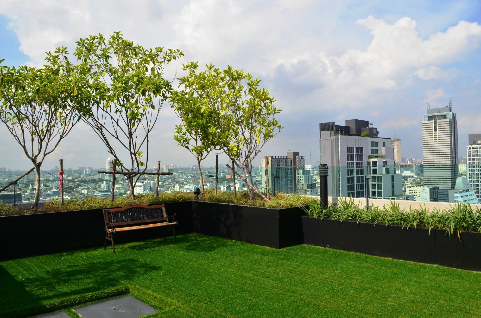 Wooden Suites Bangkok Exterior foto