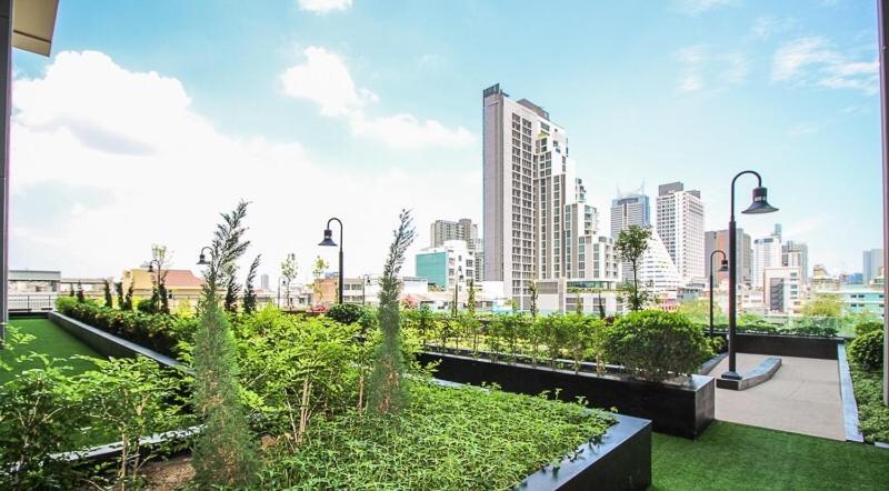 Wooden Suites Bangkok Exterior foto